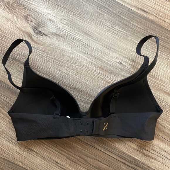 Knix Infinity bra S+ - Picture 3 of 4